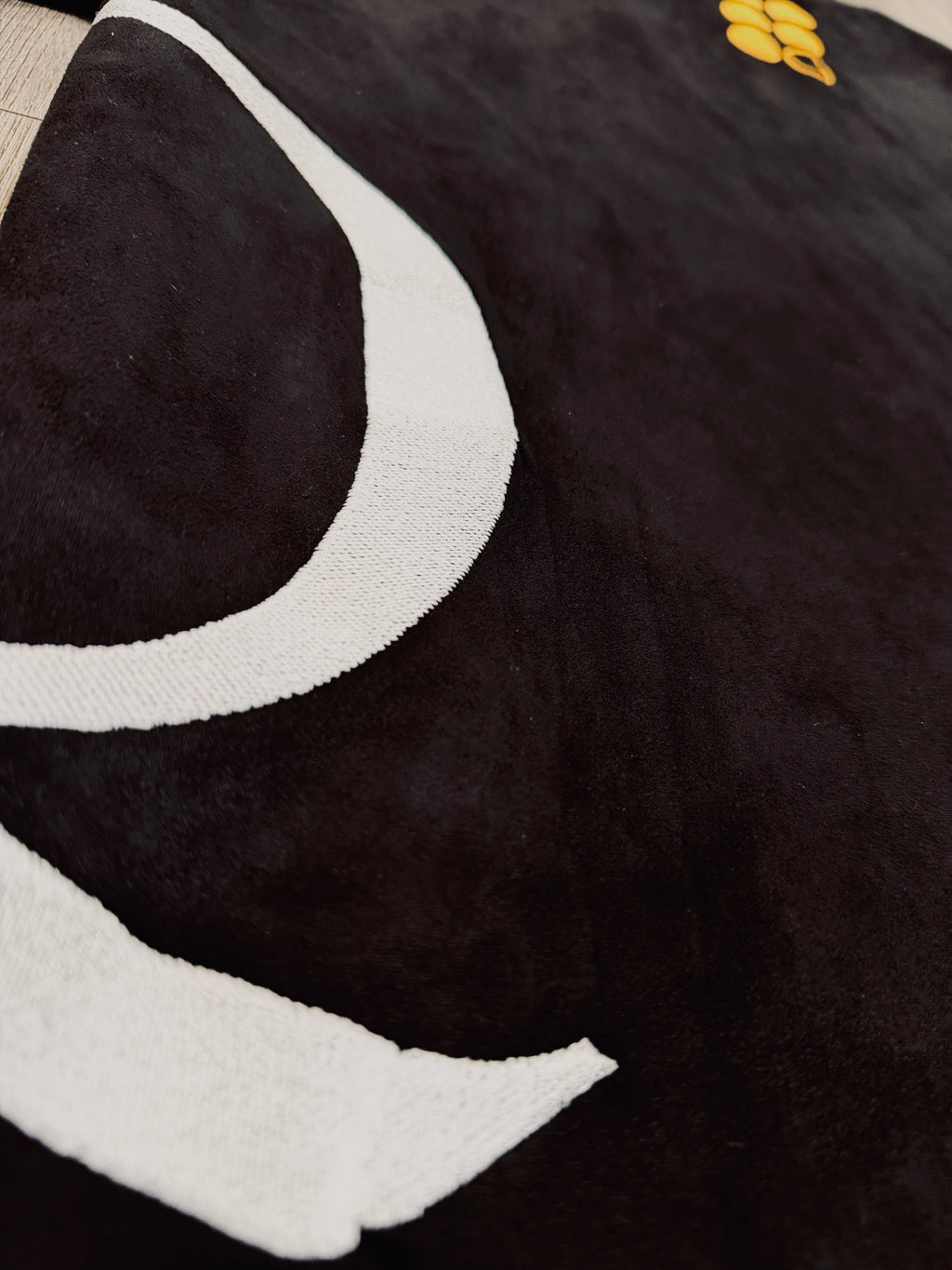 Suede Qasual Tee Obsidian Blaq